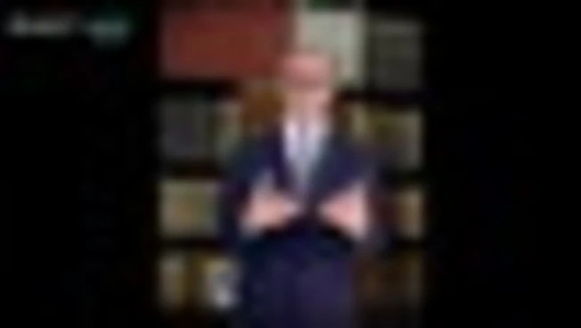 Crozza imita La Russa: caso Pucci a Sanremo? Non ho di meglio da fare