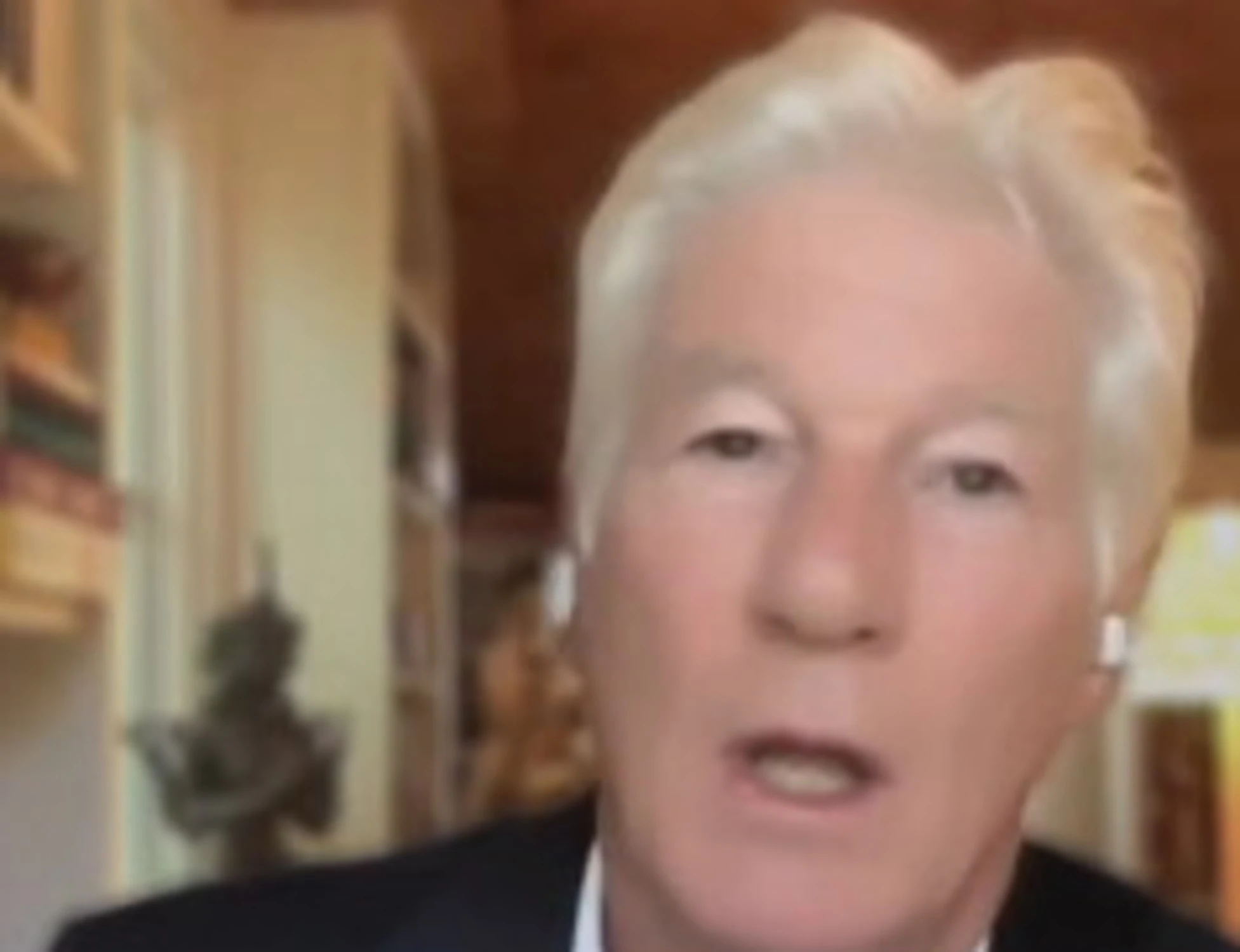 Che Tempo Che Fa, Richard Gere si schiera: "Scomparsa dopo l'elezione di Trump"
