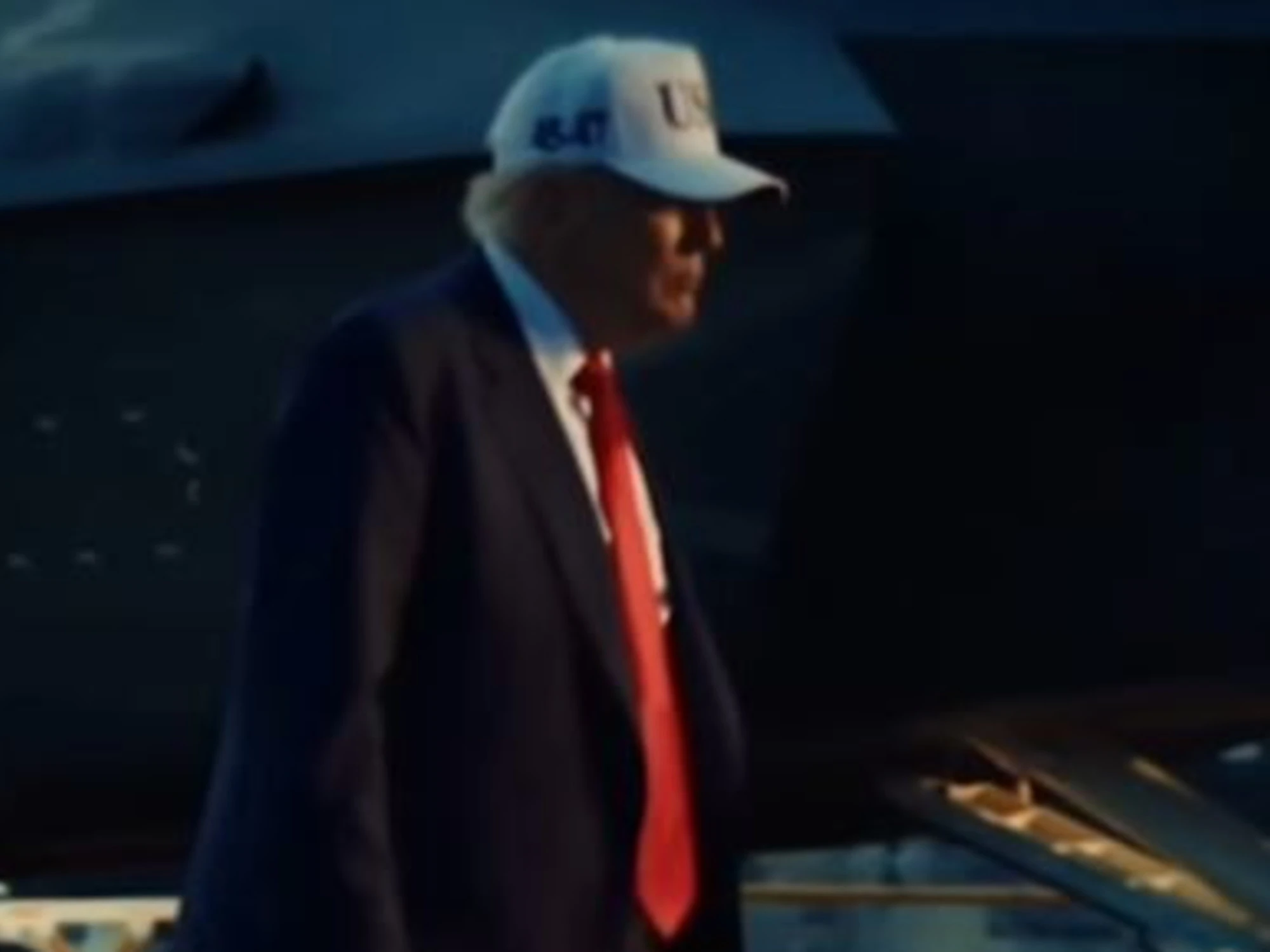 "Al mio segnale scatenate l'inferno!": Trump, il video fa il giro del mondo