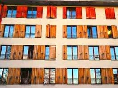 A casa al caldo senza spendere una fortuna con un occhio di attenzione per l'ambiente