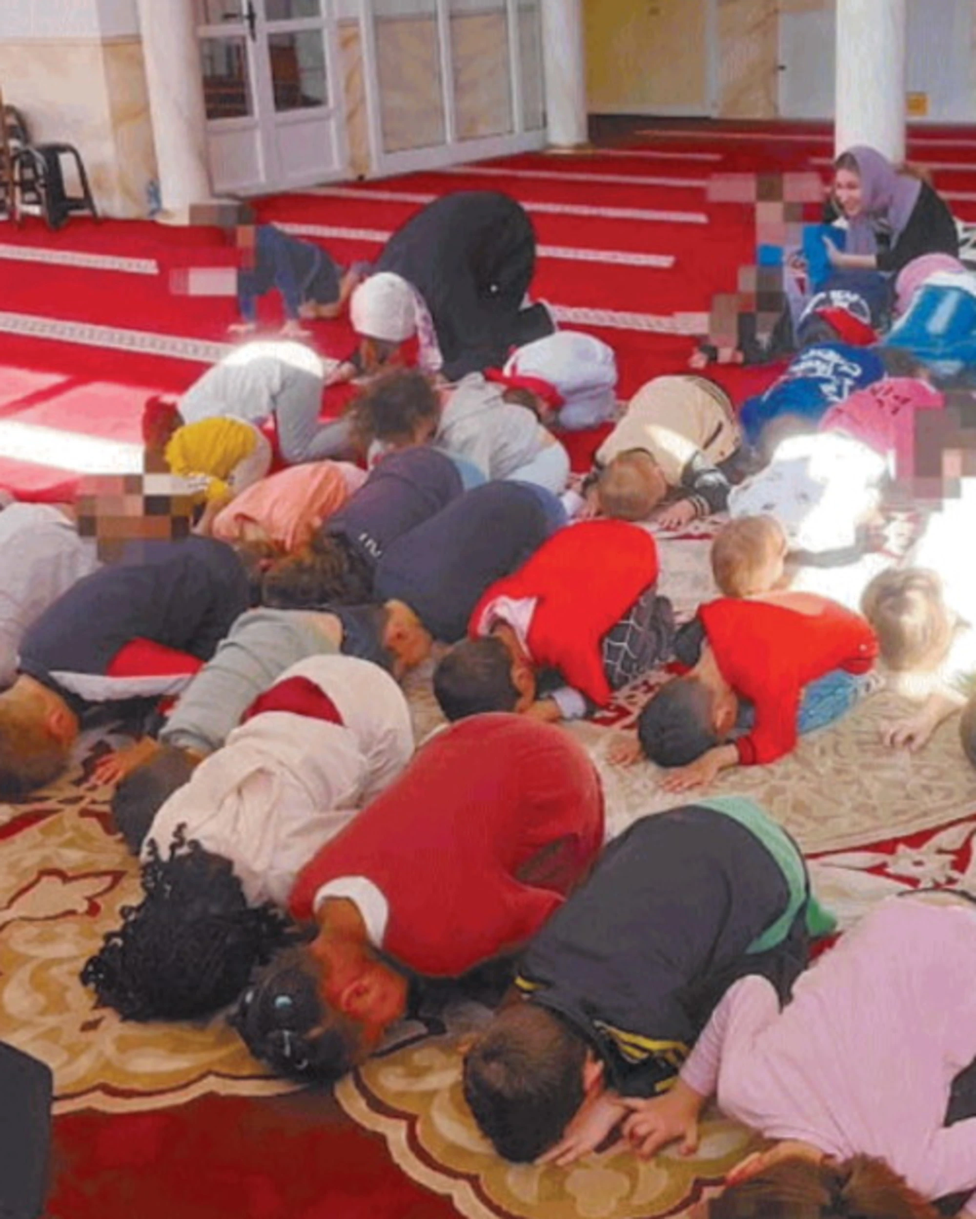 Treviso, gita dell'asilo in moschea: scattano le indagini