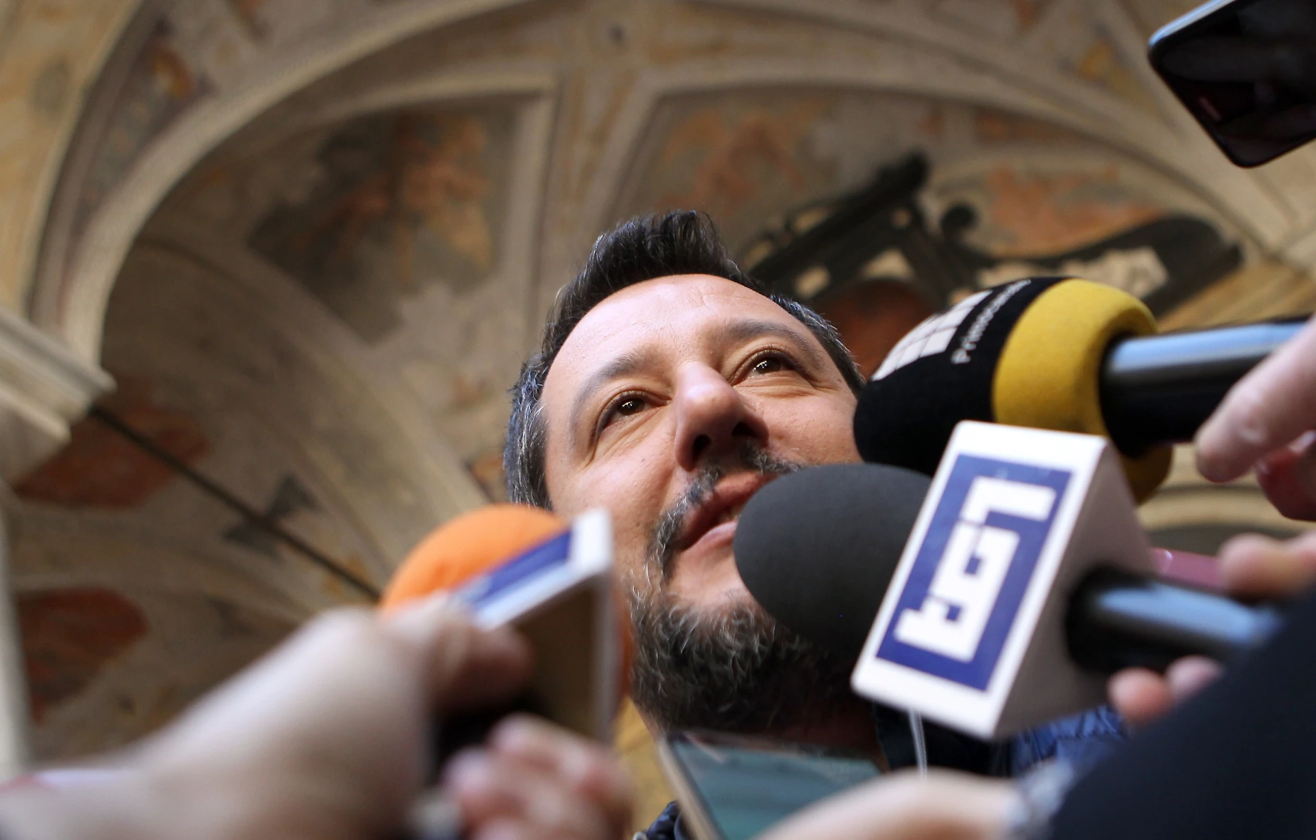 Matteo Salvini, i numeri che umiliano Di Maio: più lo attaccano, più il leghista gode