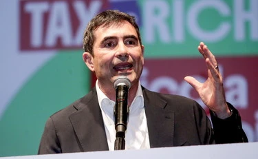 Quirinale, la barzelletta di Fratoianni contro Meloni: "No alla spartizione politica"