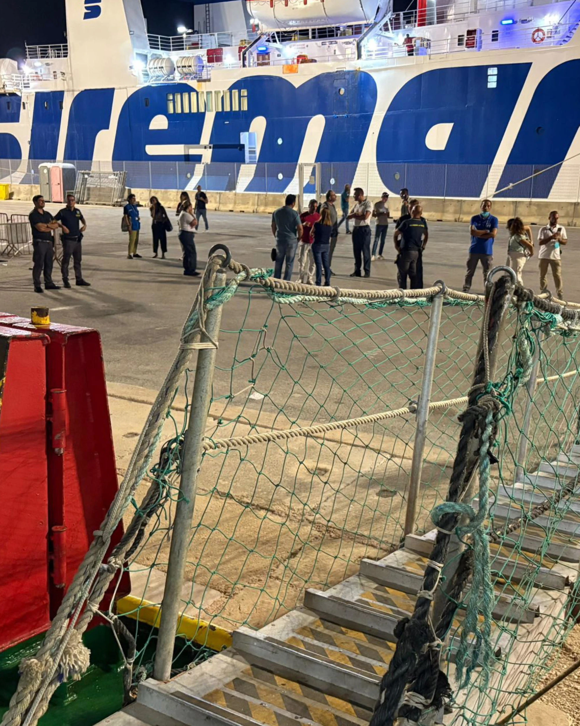 Ong Mediterranea sfida il governo e porta i migranti a Trapani