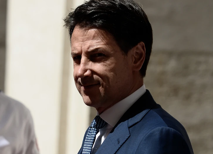 Giuseppe Conte, il sospetto di Salvini e Di Maio: non solo Vaticano, chi c'è dietro al premier