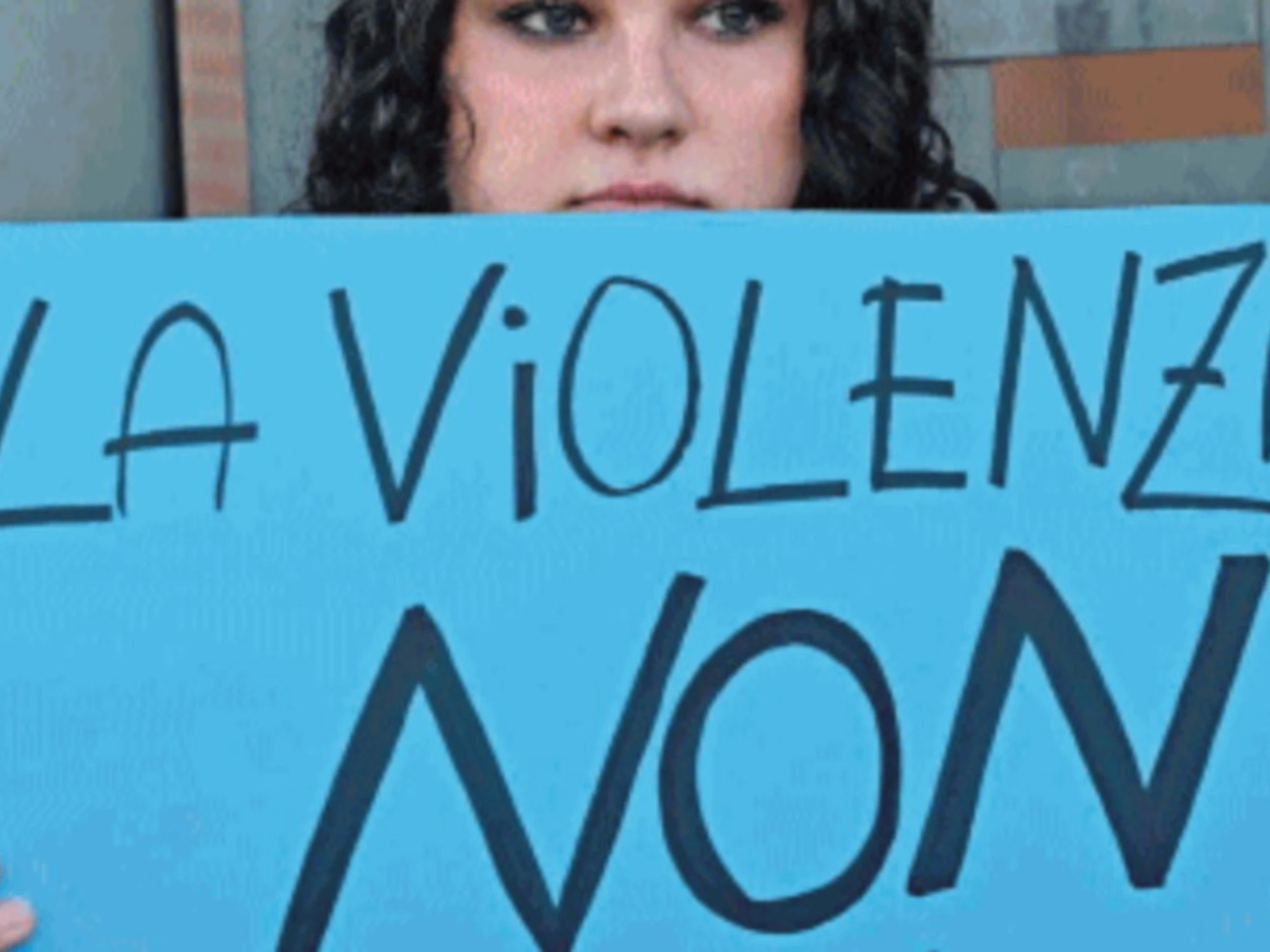 Torino, supra una donna e il giudice lo libera. Vola in Tunisia: è irreperibile