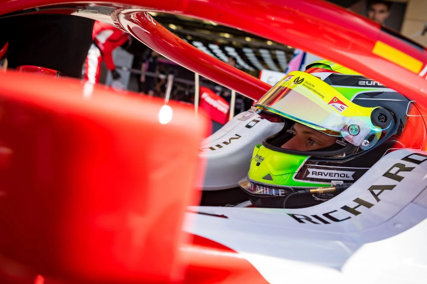 Mick Schumacher, prima vittoria in Formula 2: l'impresa i Ungheria, nel nome del padre