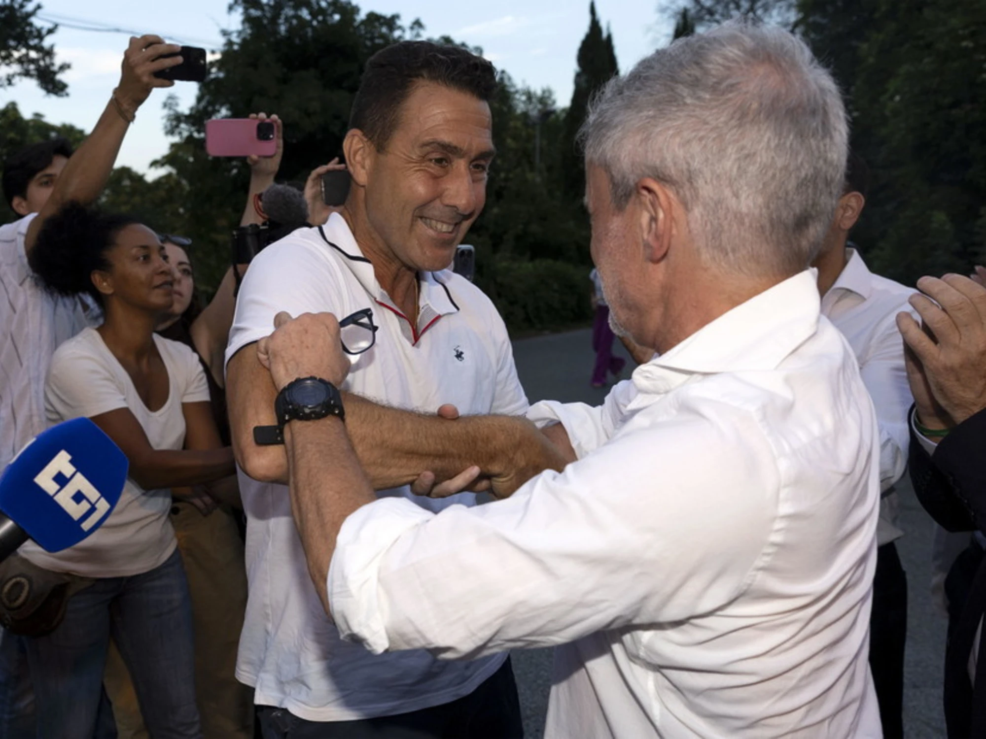 Roberto Vannacci, "Alemanno consigliere", rivolta interna per la scelta del Generale