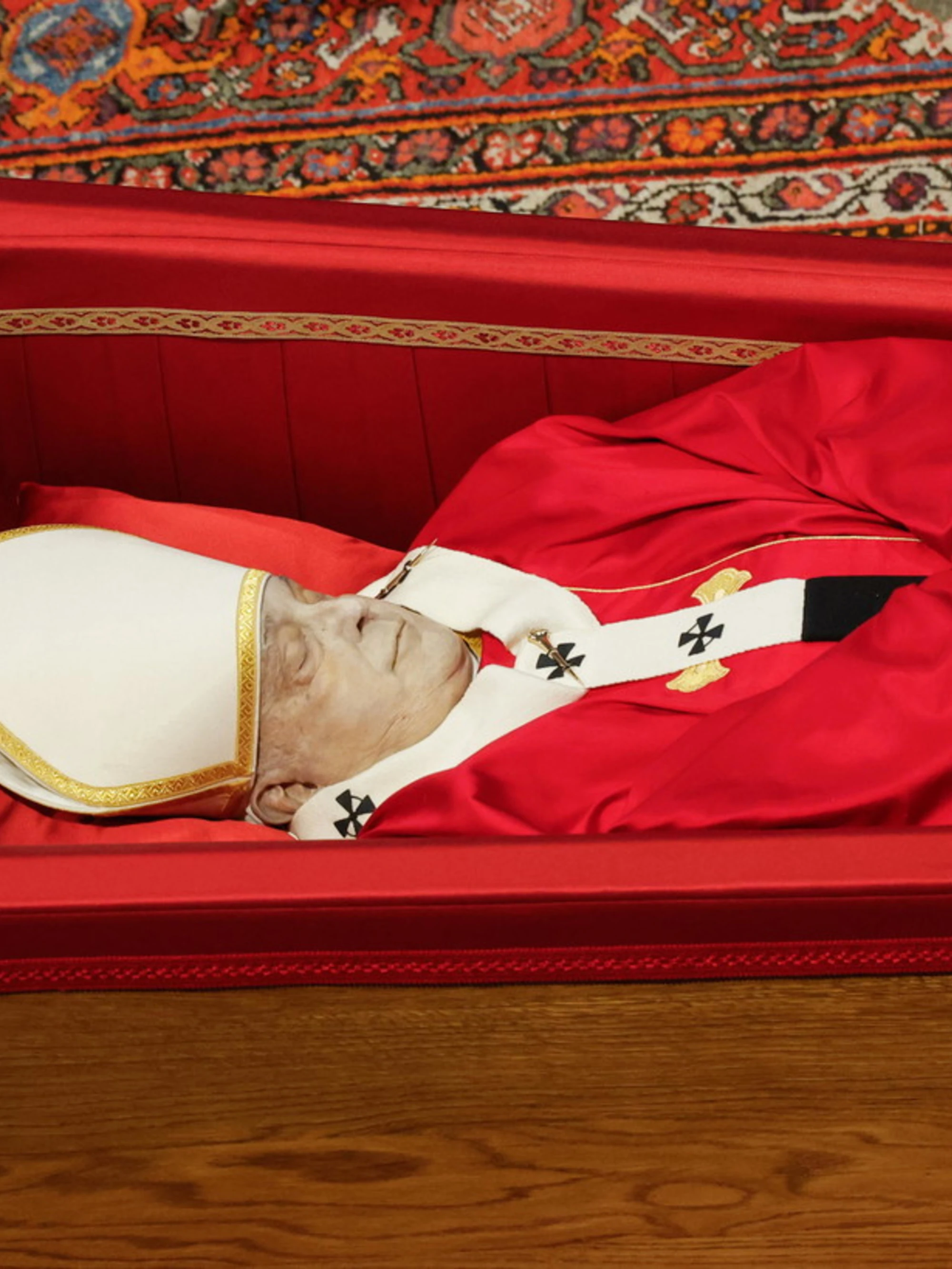 Alfieri e la verità su Papa Francesco: gli ultimi minuti di vita e gli interventi segreti