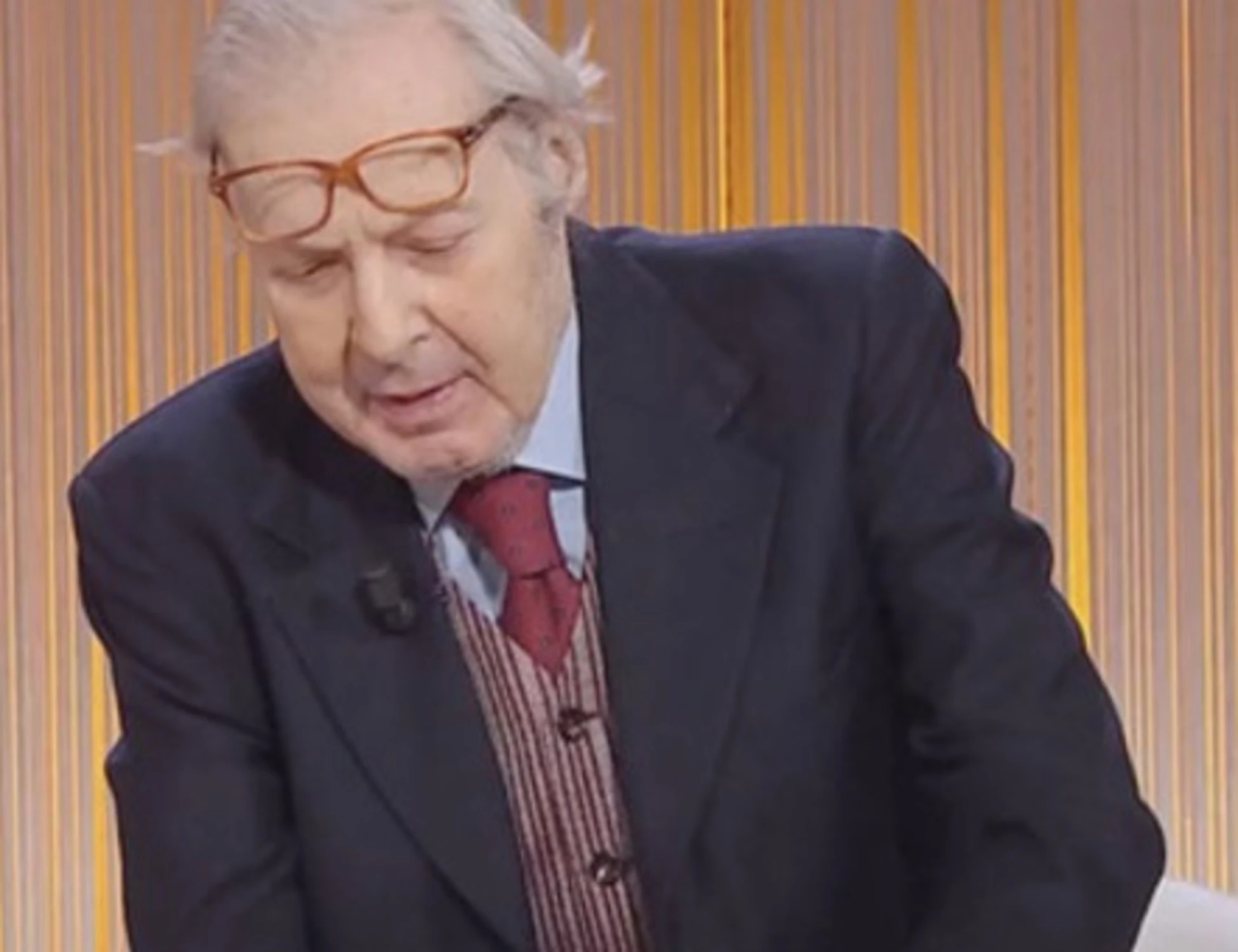 Cinque minuti, con Vittorio Sgarbi Vespa fa lo scoop