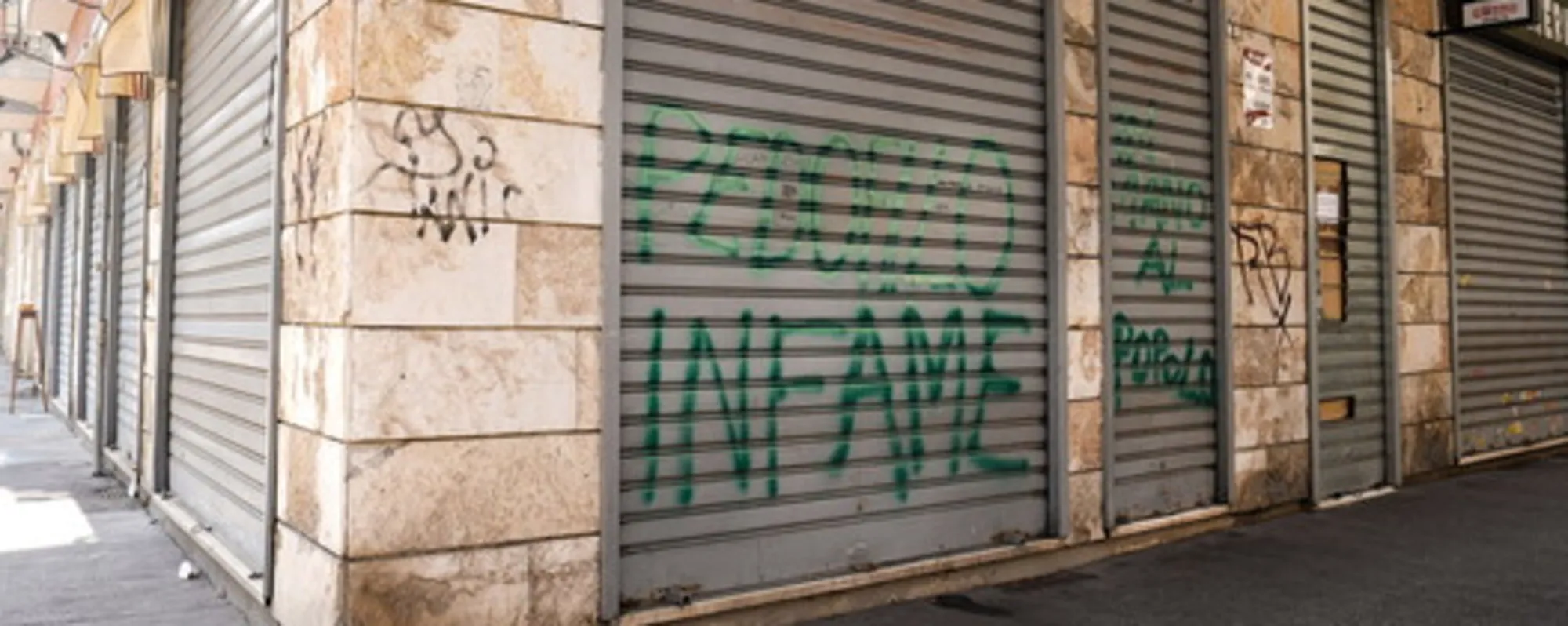 Leggi l'articolo: "Mi toccava il seno e diceva buono...": parla la 13enne molestata dal bengalese al minimarket