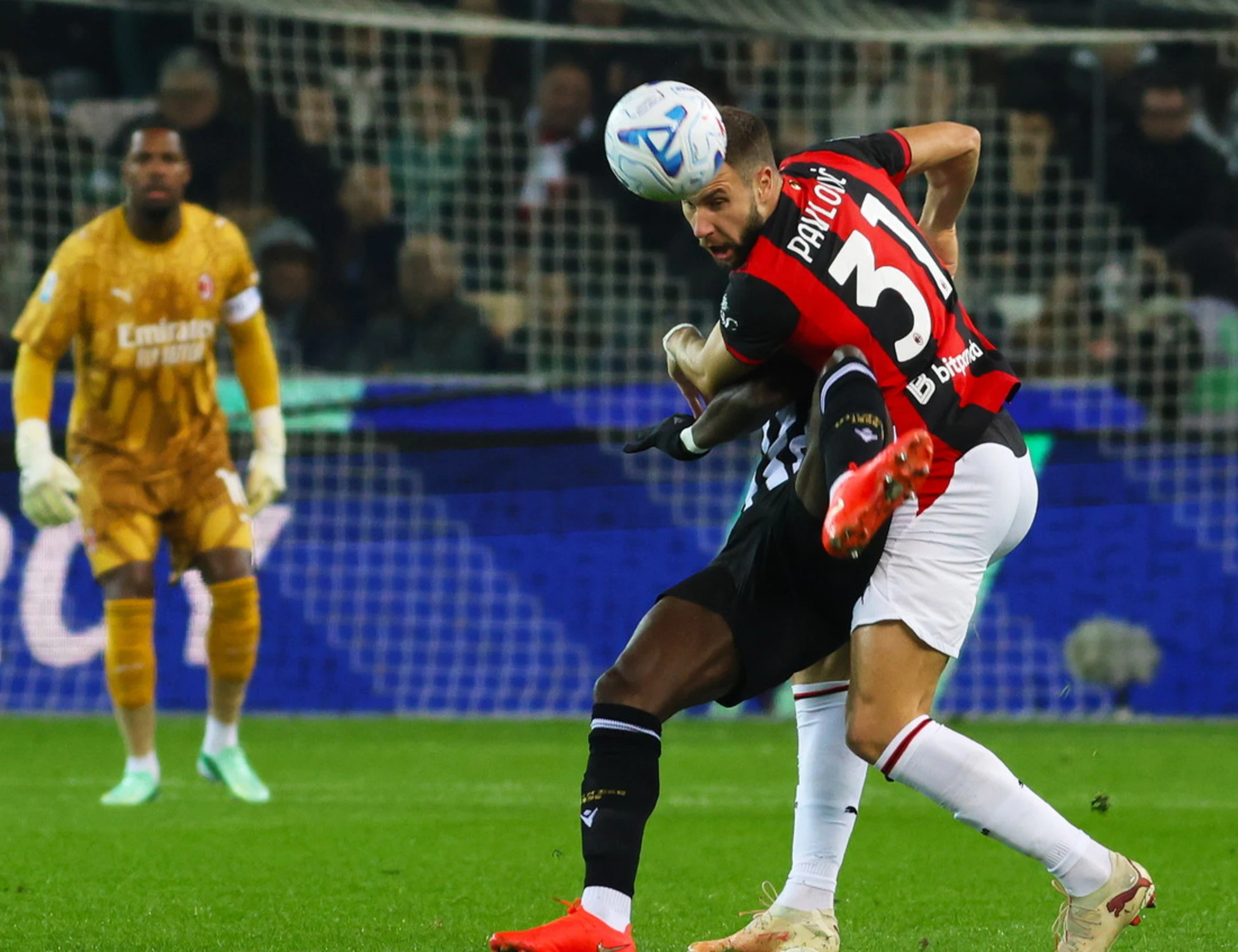 Milan, vittoria per 2 a 0 contro l'Udinese: la decidono Pulisic e Hutchinson