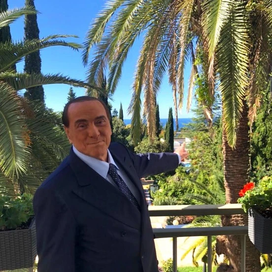 Silvio Berlusconi, la foto impensabile da Vladimir Putin: "Oggi ho scoperto che..."
