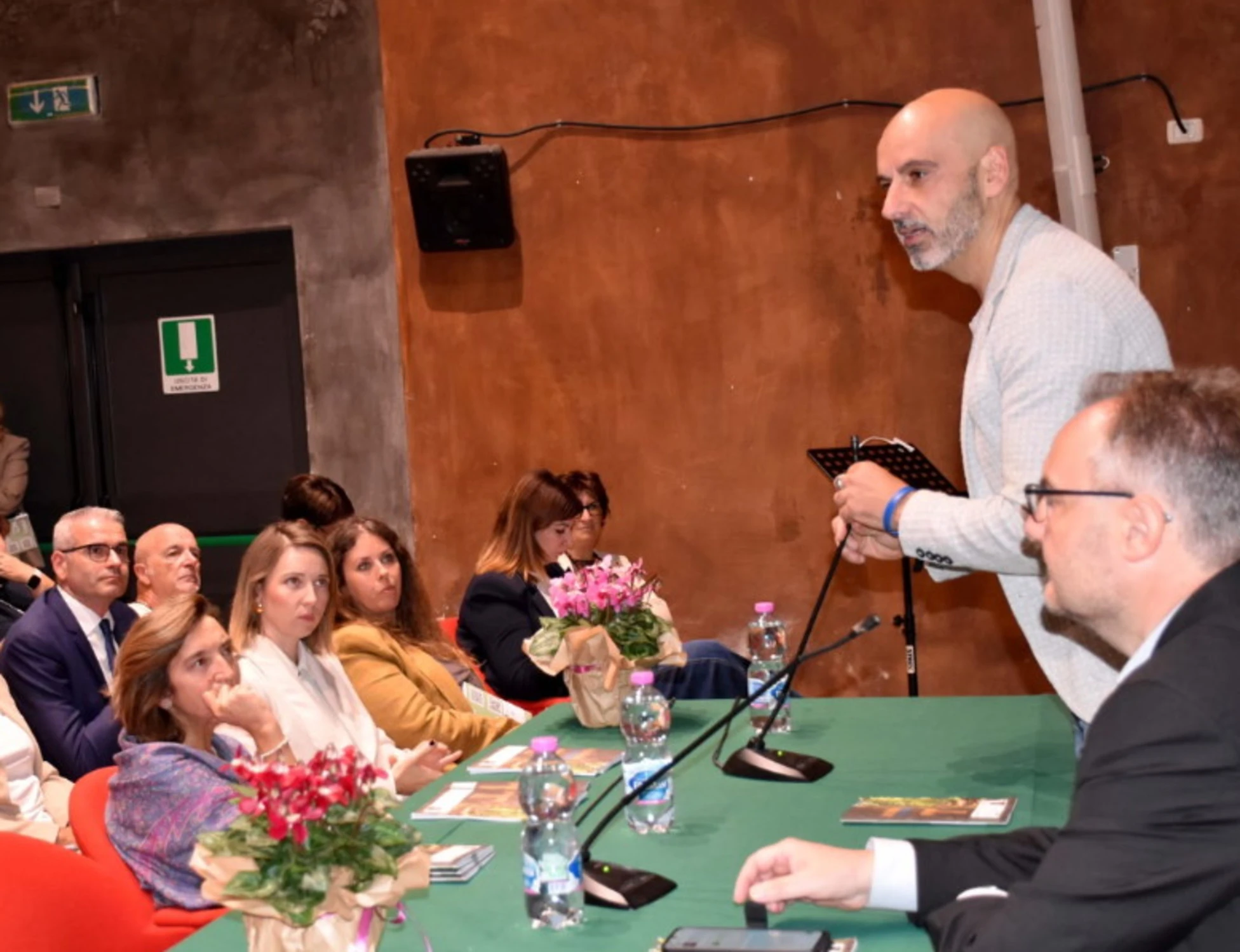 Presentata a Città di Castello la prima guida dei Cammini di San Francesco realizzata con la Comunicazione Aumentativa Alternativa da un team composto da persone con disabilità e studenti