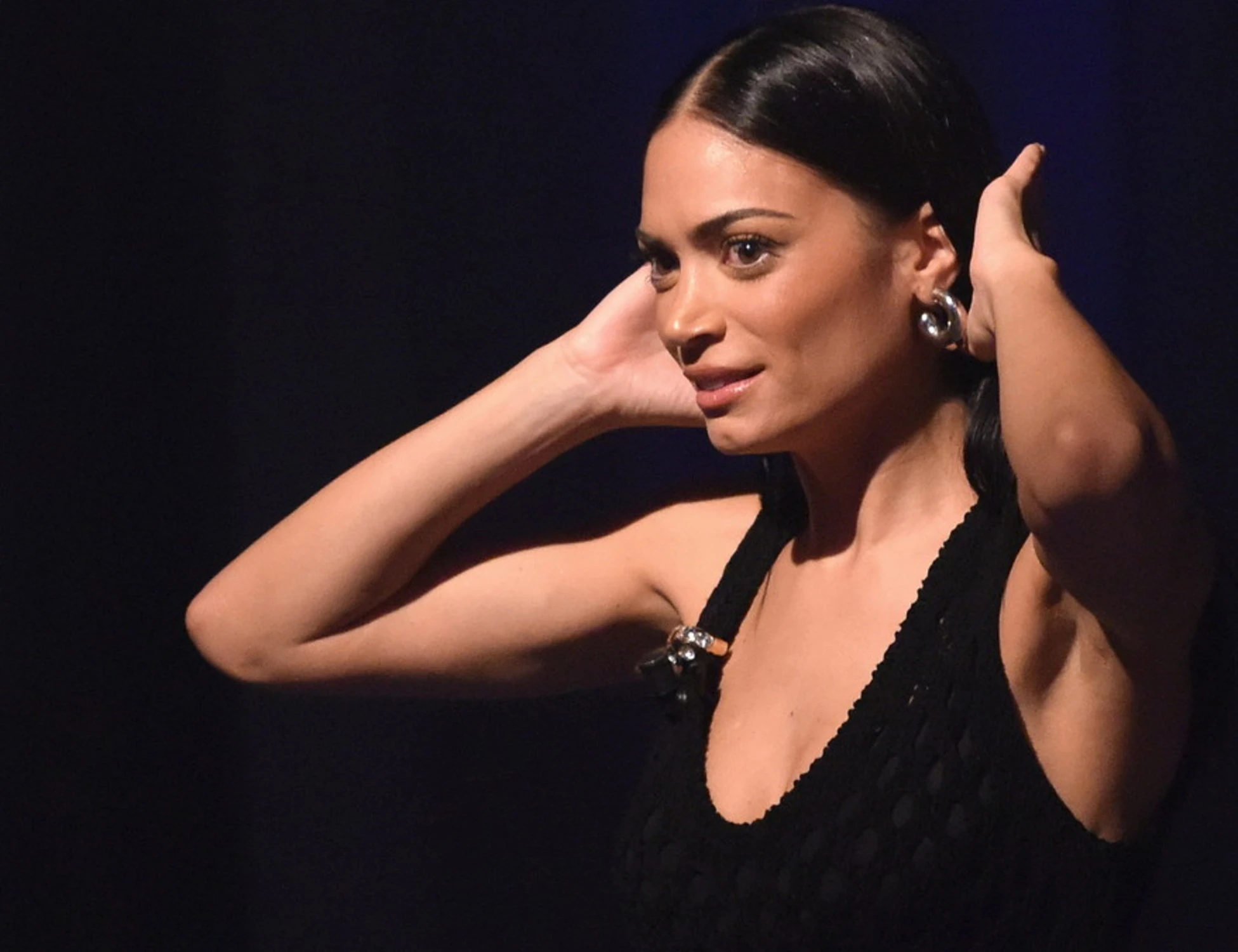 Elodie fuori controllo: "Il telefono mettiamocelo nel cu***"