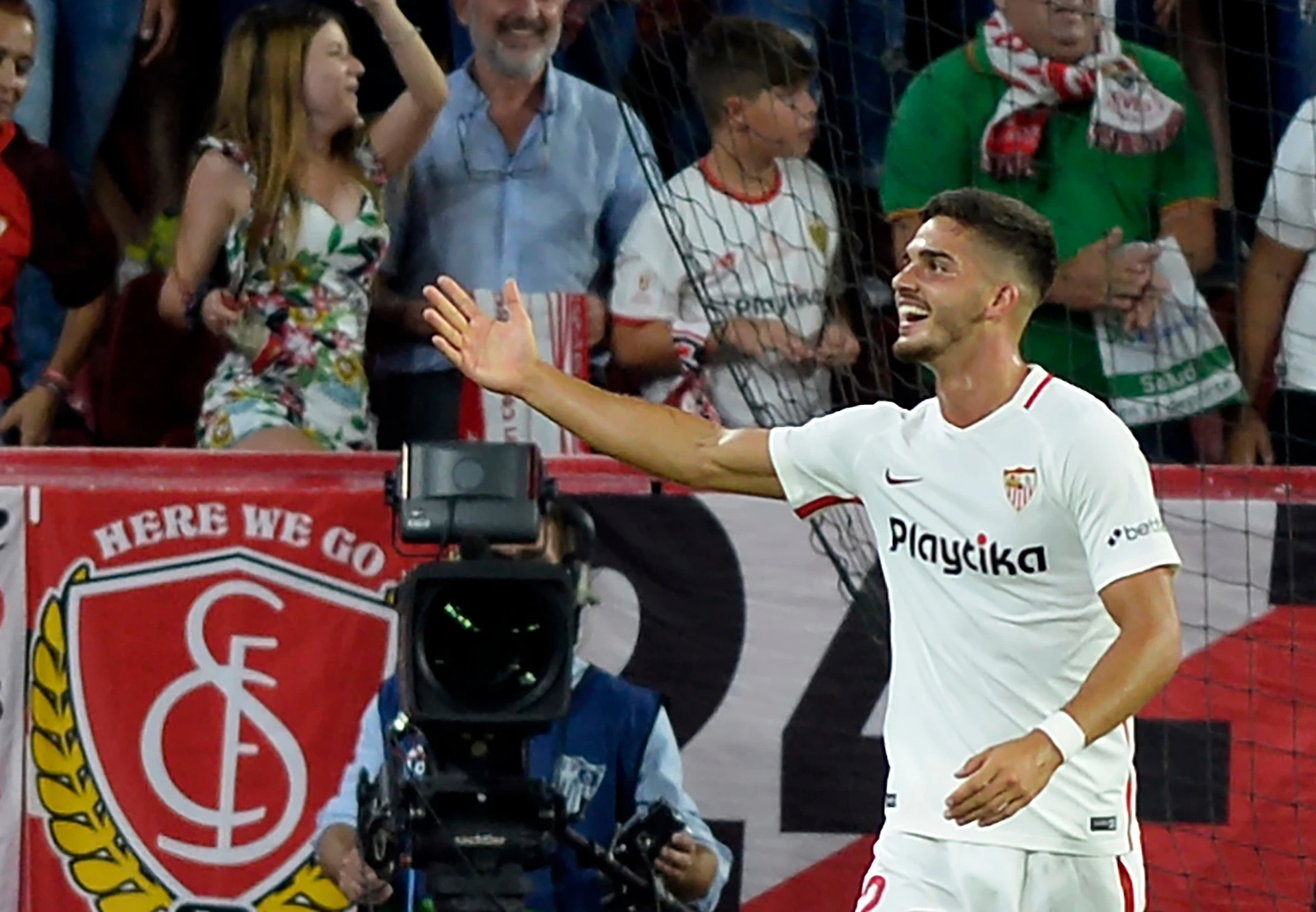 Siviglia, André Silva fa due gol al Real Madrid ed è capocannoniere: al Milan si mangiano le mani