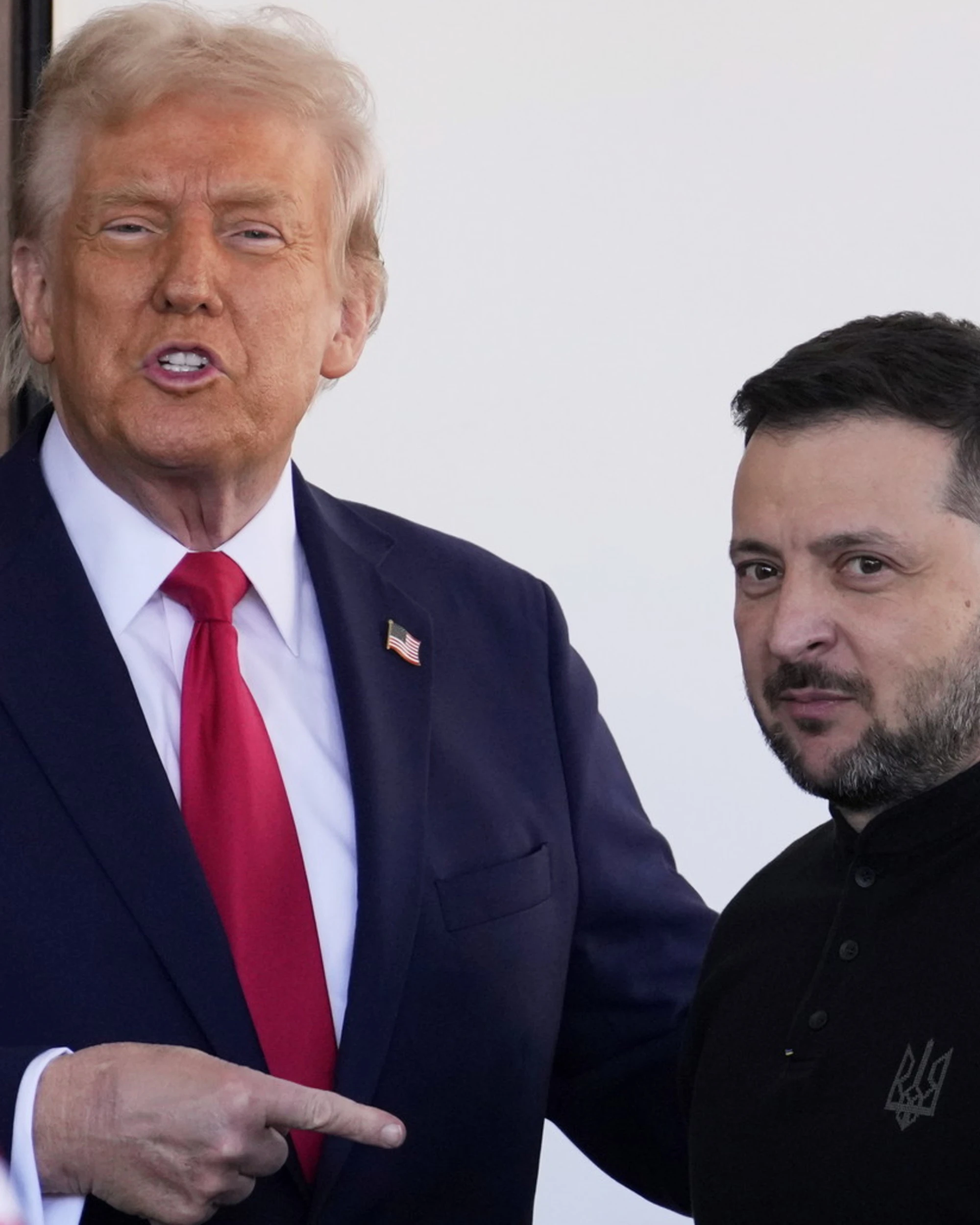 Donald Trump avverte Zelensky: "Firmi subito l'accordo sulle terre rare"