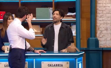 Affari Tuoi, "quelli come te...": Herbert gela De Martino