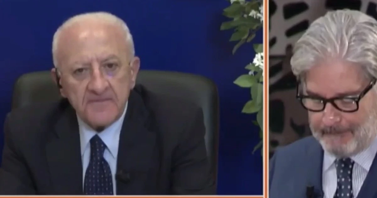 Vincenzo De Luca polverizza il Pd: "Più perdi e più vai avanti"