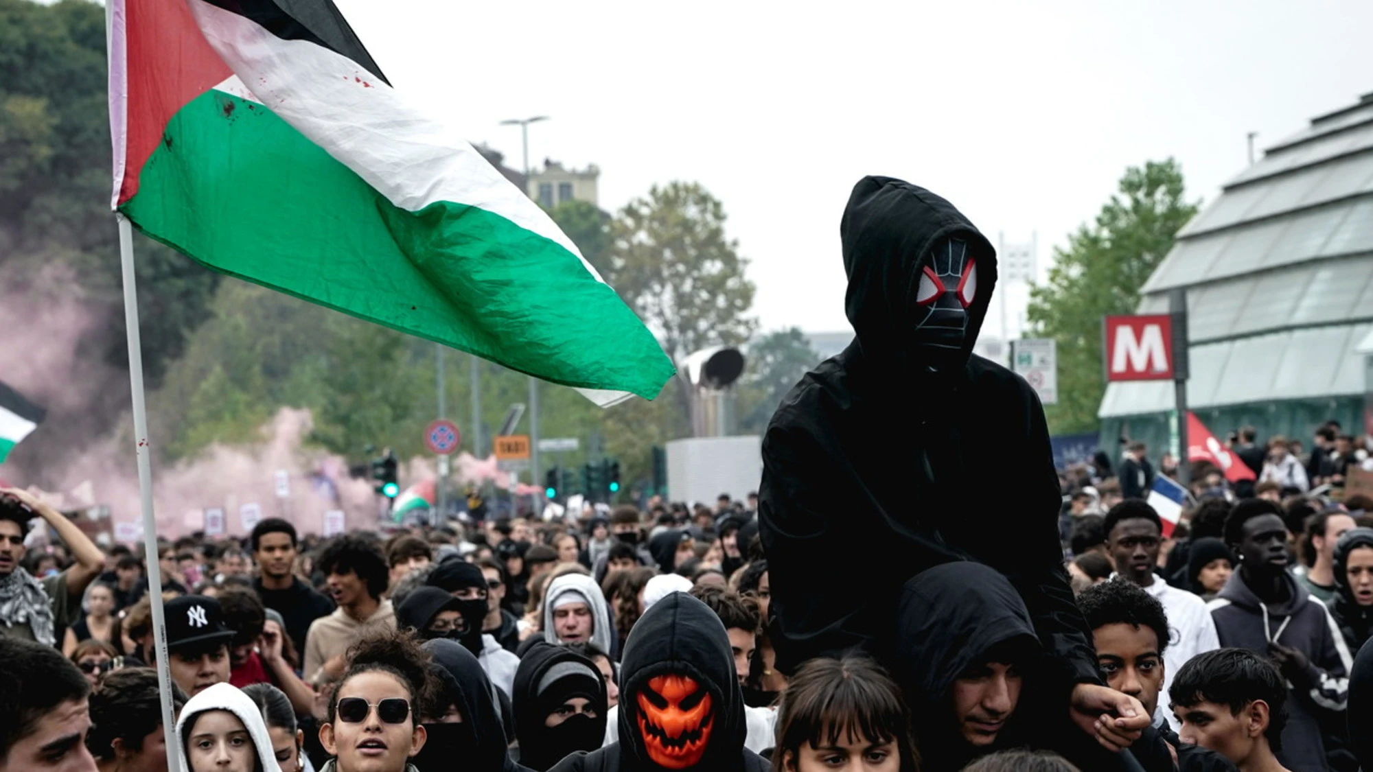 Le manifestazioni di piazza sono un boomerang per la sinistra?