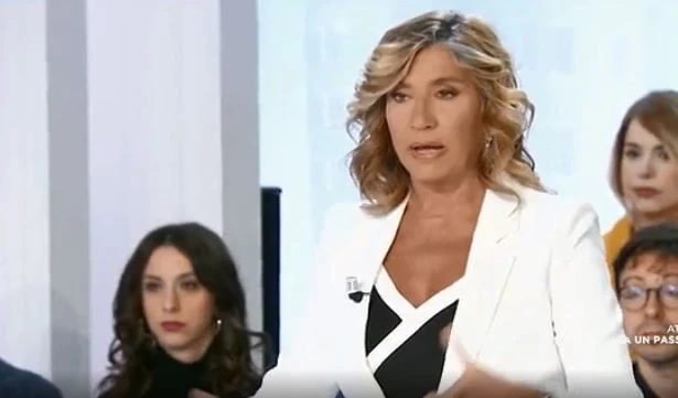 L'aria che tira, la Merlino chiede al renziano Migliore un giudizio su Di Maio e l'Iran: risposta raggelante