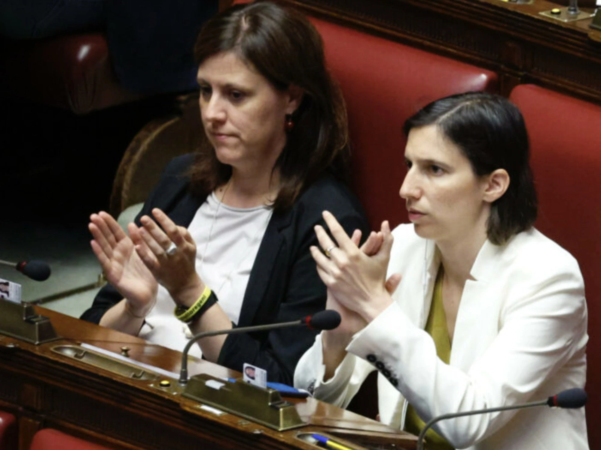 Balle atomiche: cabaret dem alla camera