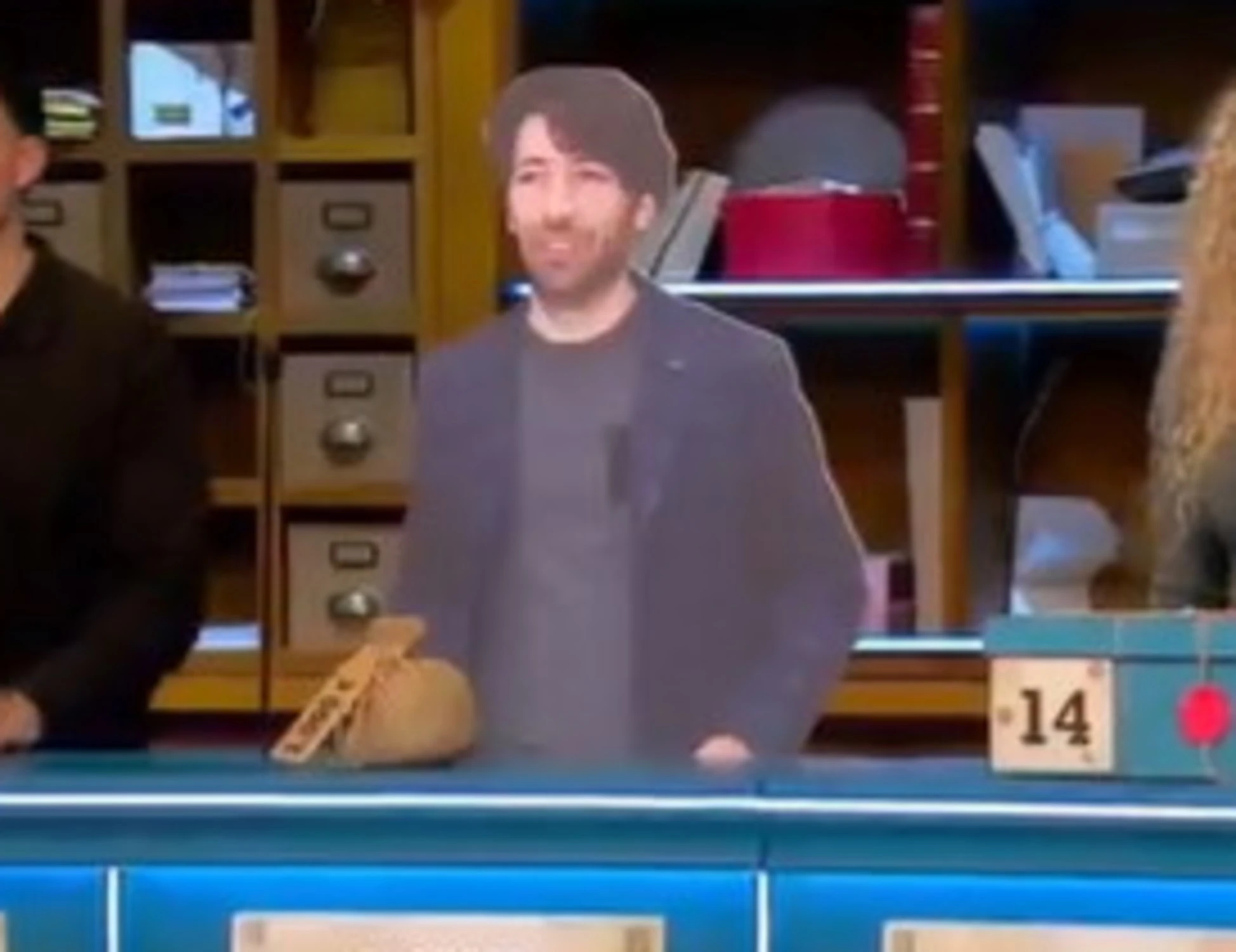 Affari tuoi, "rinviato tutto anche  teatro": Herbert Ballerina sparito, cosa sta succedendo