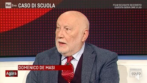 Agorà, Domenico De Masi sputa su Matteo Salvini: "In Italia situazione pre-fascista, ecco gli indizi"