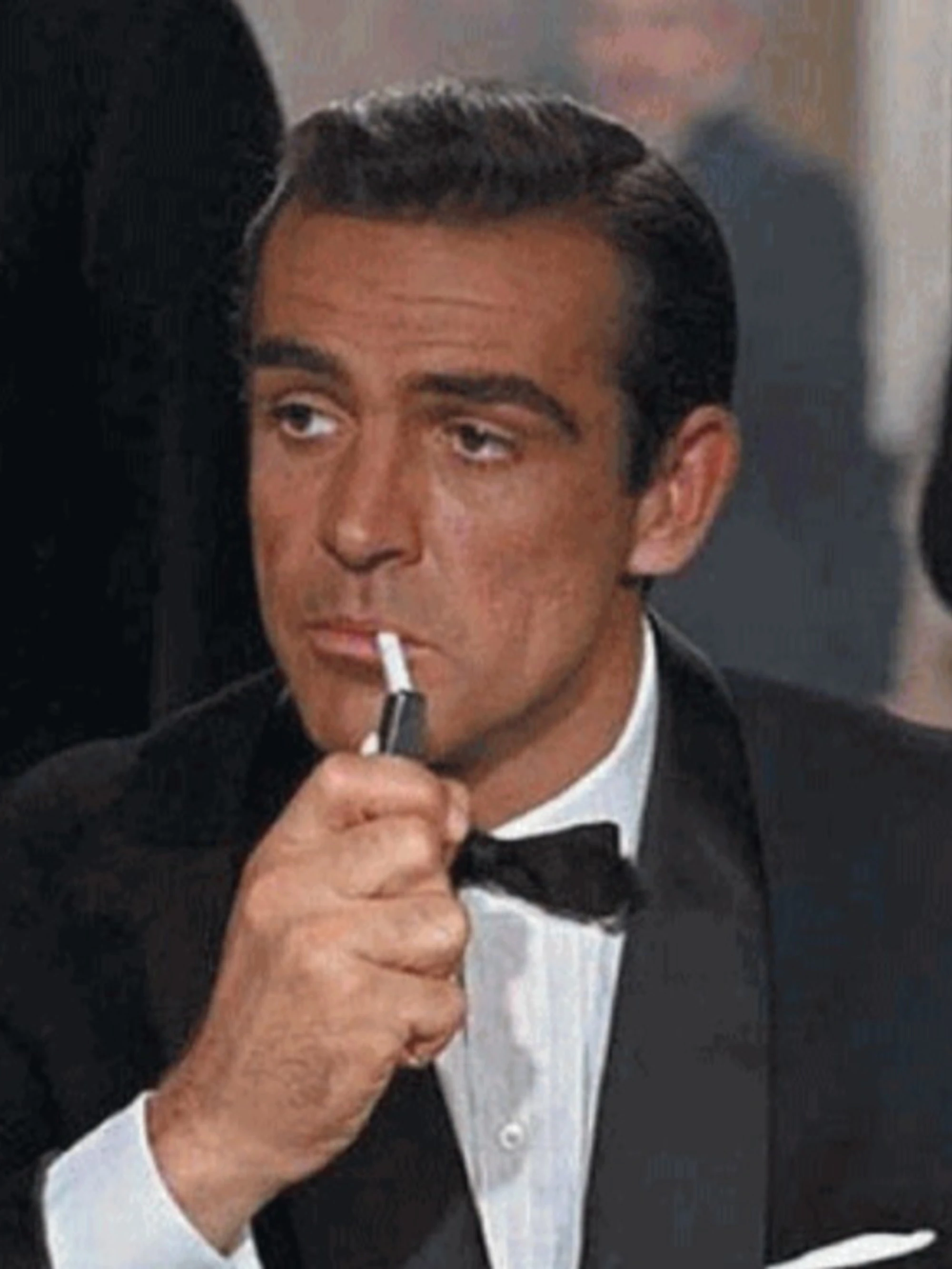 James Bond disarmato dal politicamente corretto
