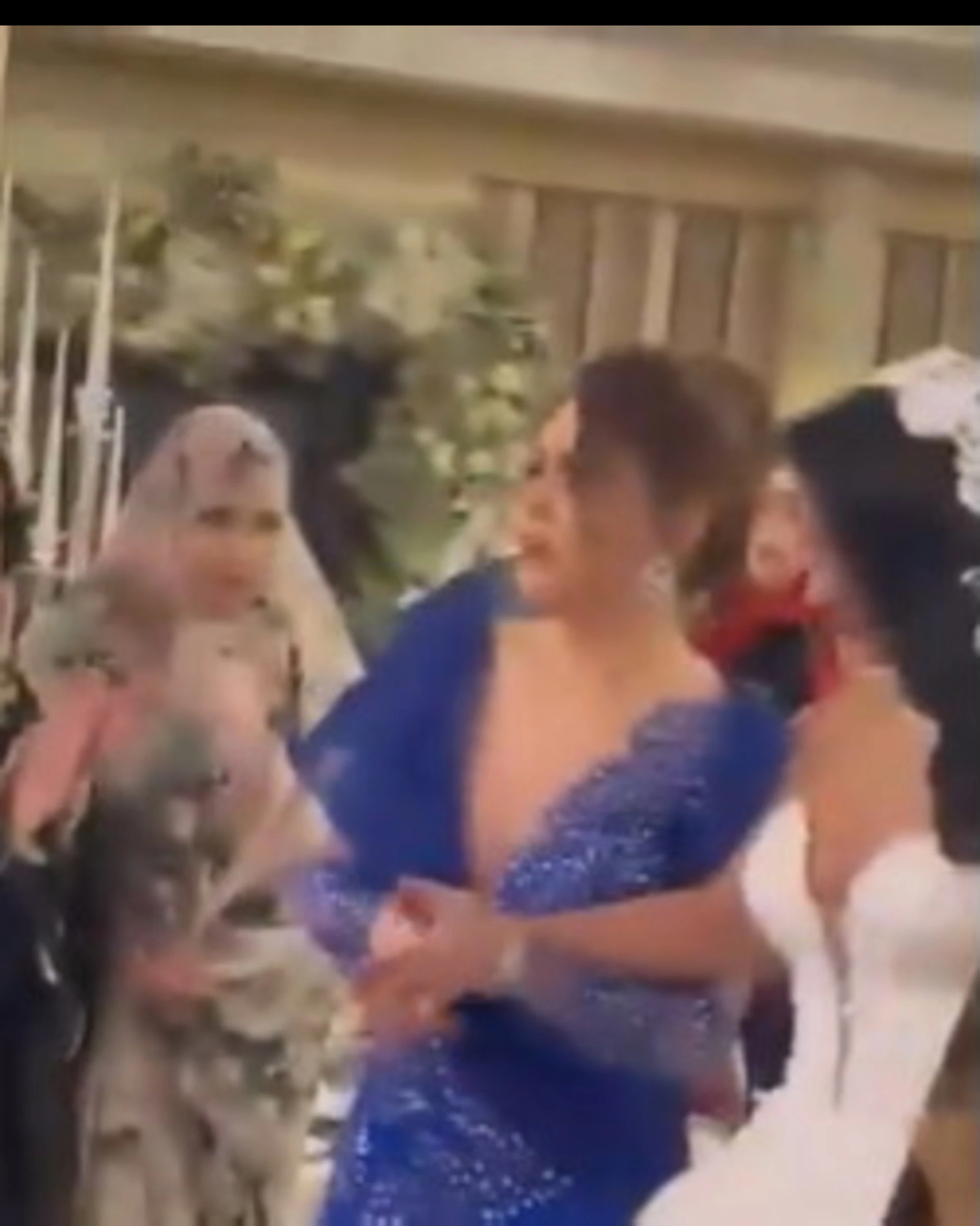 Iran, la sposa "scandalosa": il video che umilia il regime islamico