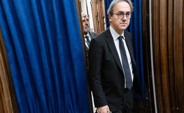 Angelo Bonelli fuori controllo: "Non sono Brad Pitt..."