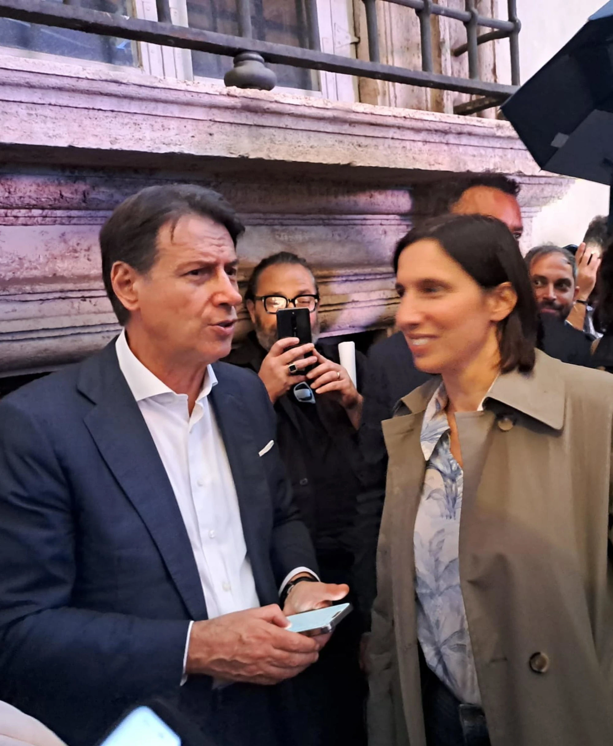 La sinistra vince il triplete delle bufale