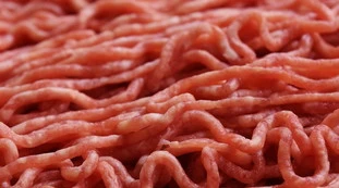 Carne putrida all'ambasciatore d'Israele