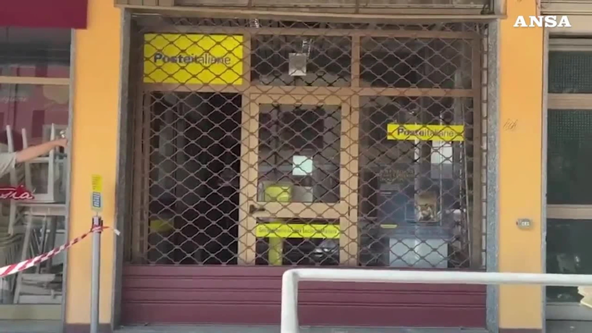 Doppio colpo a San Giuliano Milanese, fatti saltare gli Atm di banca e Poste