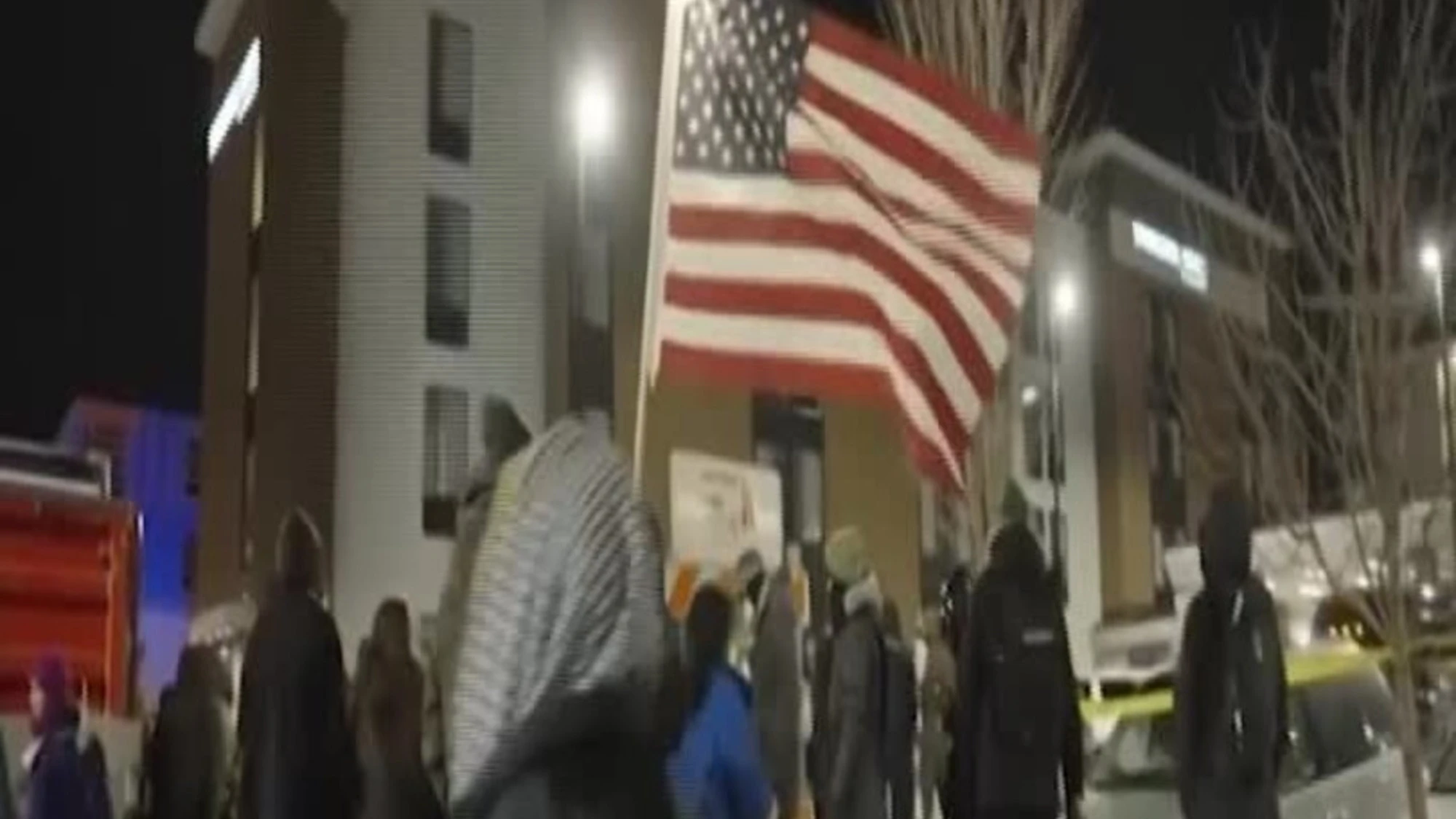 Minneapolis, manifestazione davanti all'hotel in cui alloggia Bovino