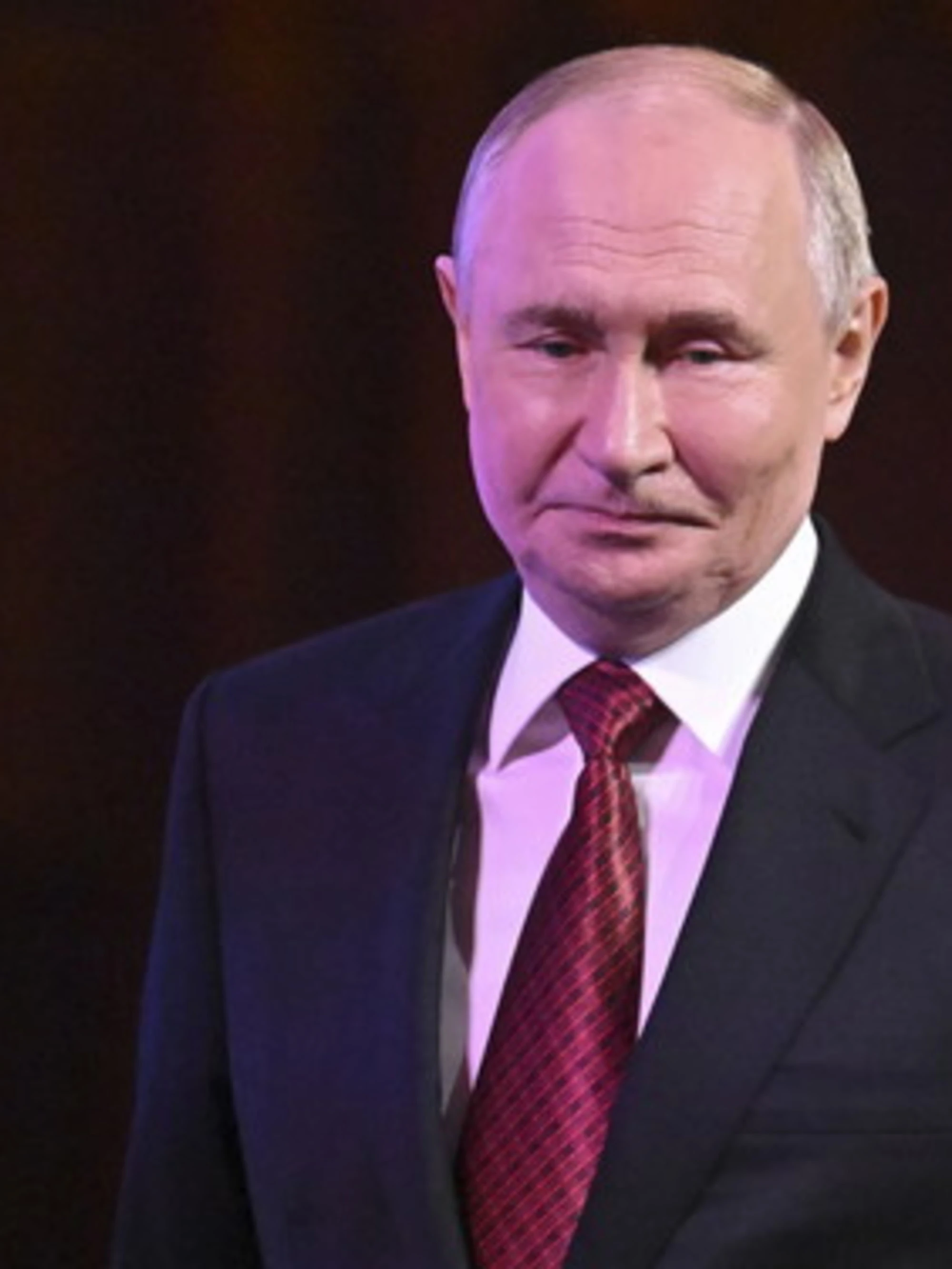 Vladimir Putin "ha un tumore", "morirà presto": montano i rumors