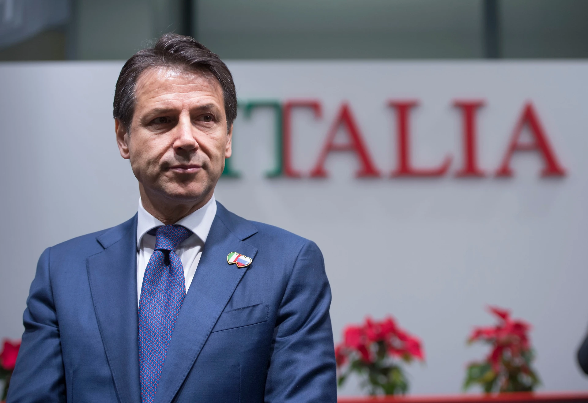 Giuseppe Conte, lo spread e lo scontro con Ue, Matteo Salvini e Luigi Di Maio: "Nessun stritolamento", ma...