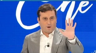Parenzo interrompe la diretta: "Neanche se chiama Mattarella", gelo a La7