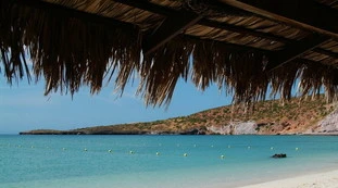 Pensione in paradiso? Mare da sogno, c'è sempre il sole e... l'amore: ecco dove trasferirsi