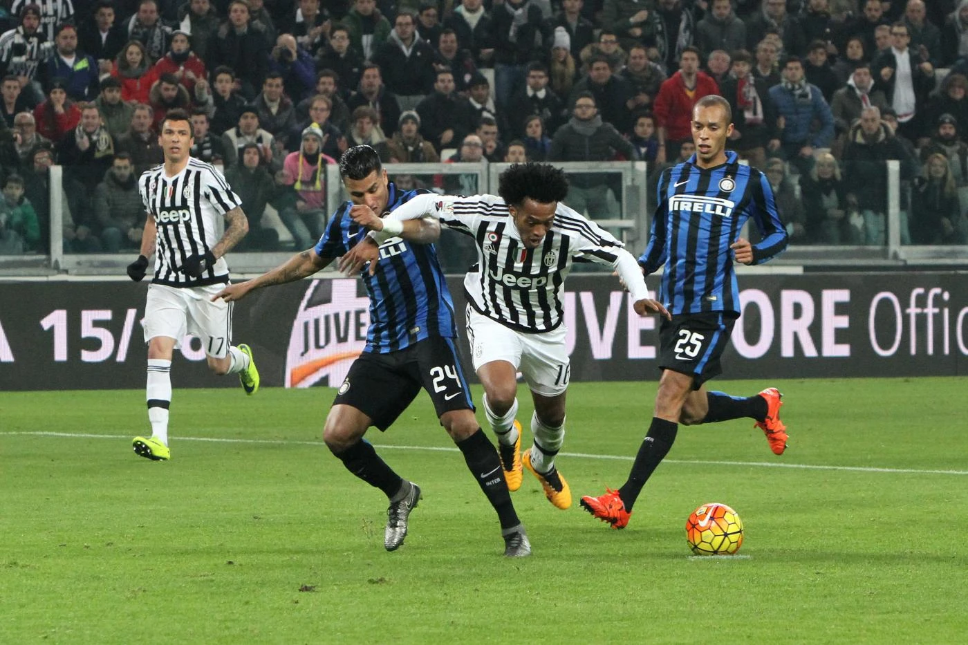 Juve-Inter, per voi è giusto rinviare la partita?