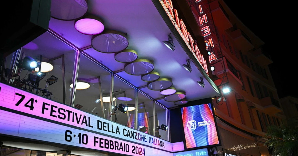 Sanremo 2025, l'allarme del neurologo: "Come impatta sul cervello far tardi davanti alla tv"