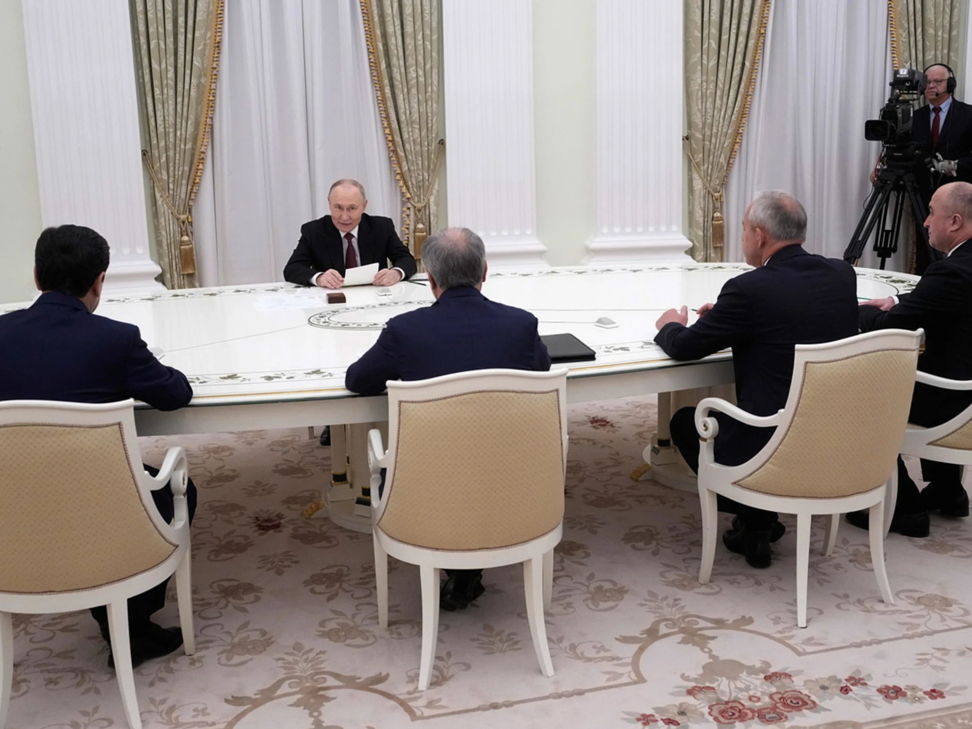 Vladimir Putin, Volodin e la balla spaziale (che lo zar si è bevuto)