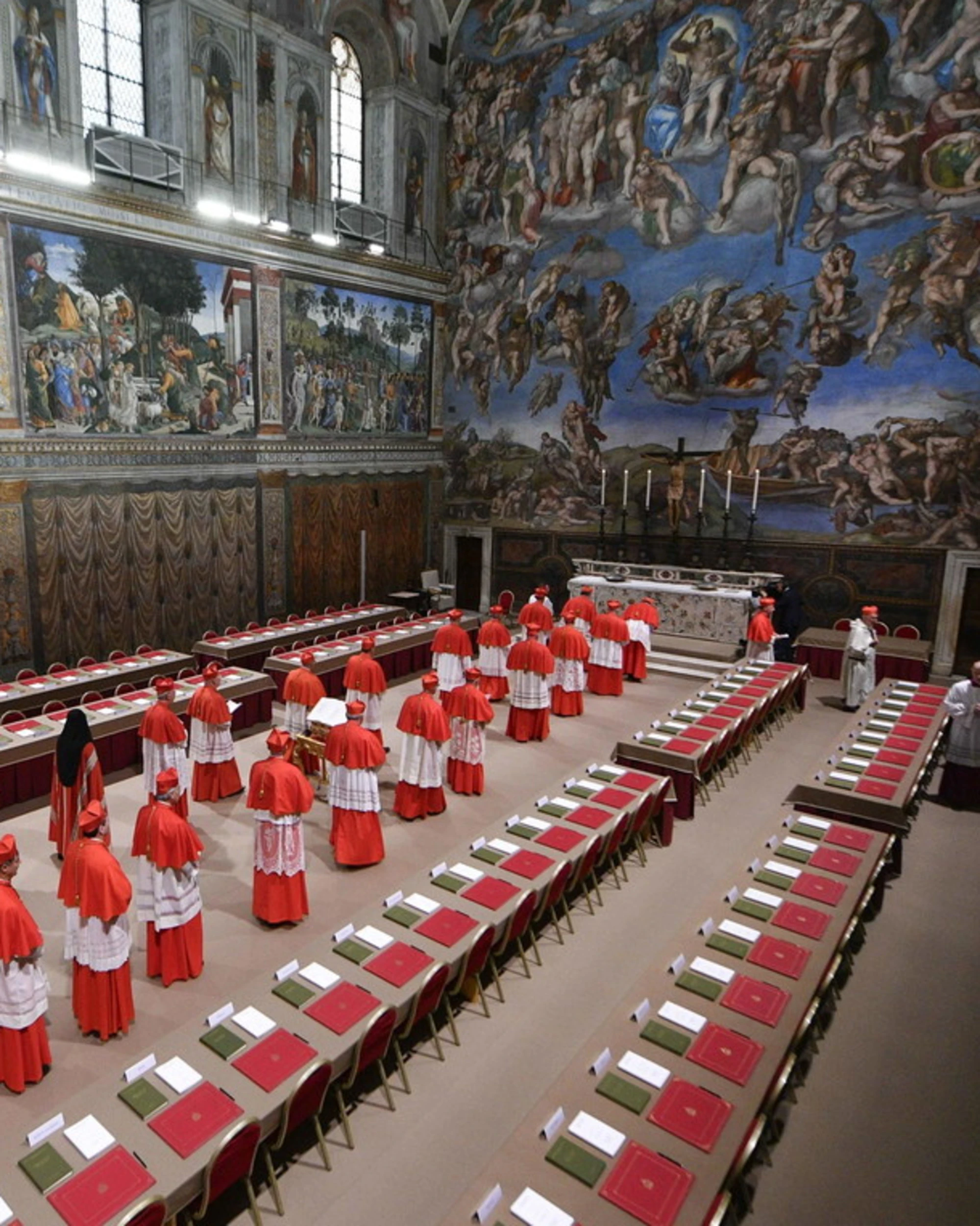 Conclave, cambia il toto-Papa: il nome nuovo è italiano