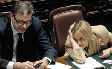 Gli economisti in coro: "Patrimoniale? Assurdità"