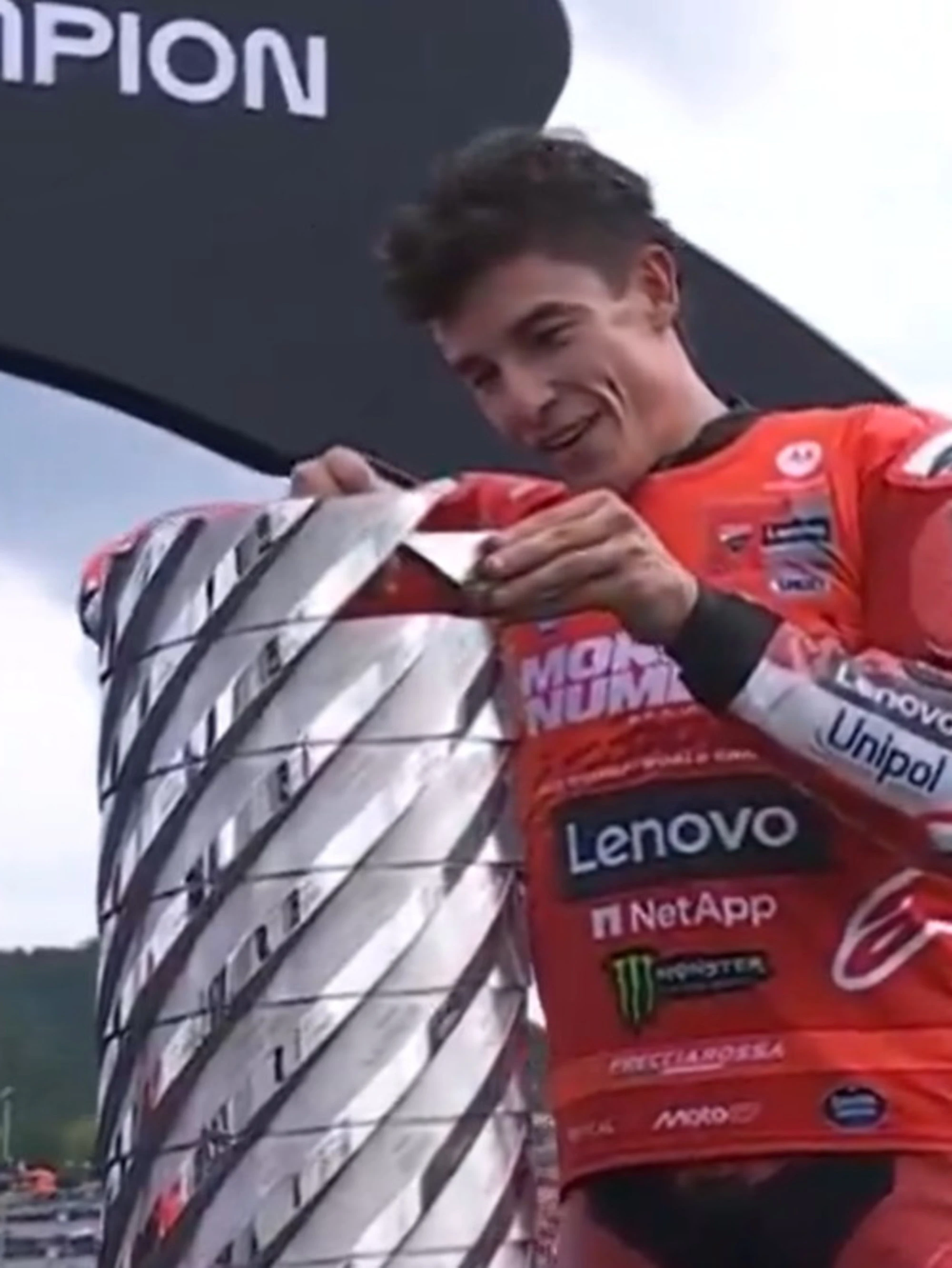 Marc Marquez campione del mondo, Bagnaia vince in Giappone