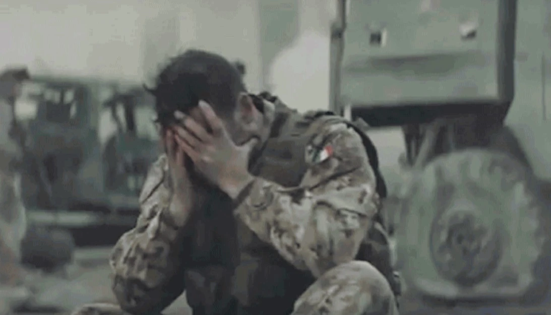 Il M5s schifa i militari: censurato lo spot sull'esercito, la denuncia del ministro Elisabetta Trenta