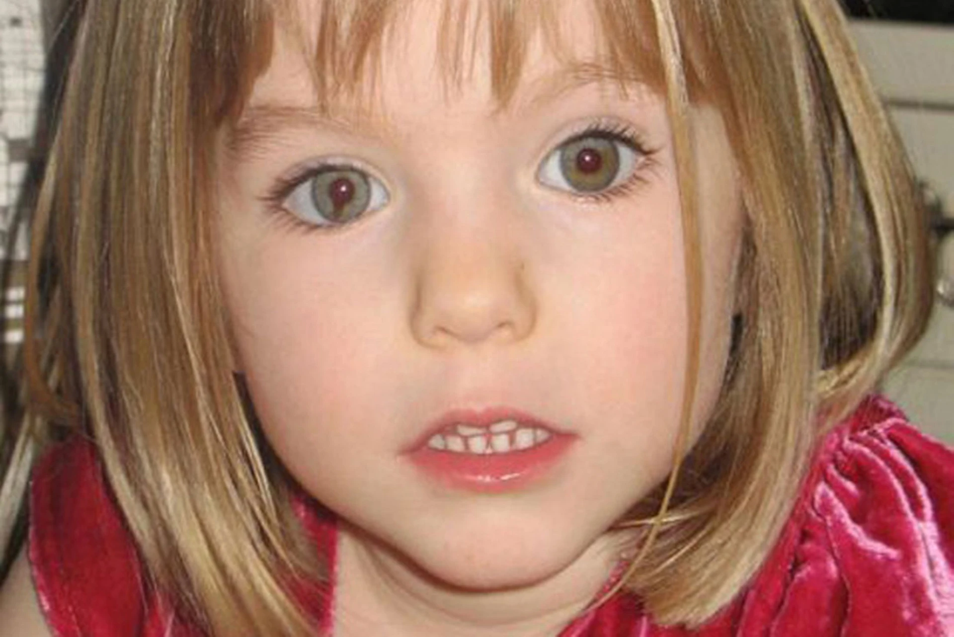 Maddie McCann, il documento sulla fine atroce: "La bestia del sesso con la maschera da chirurgo"