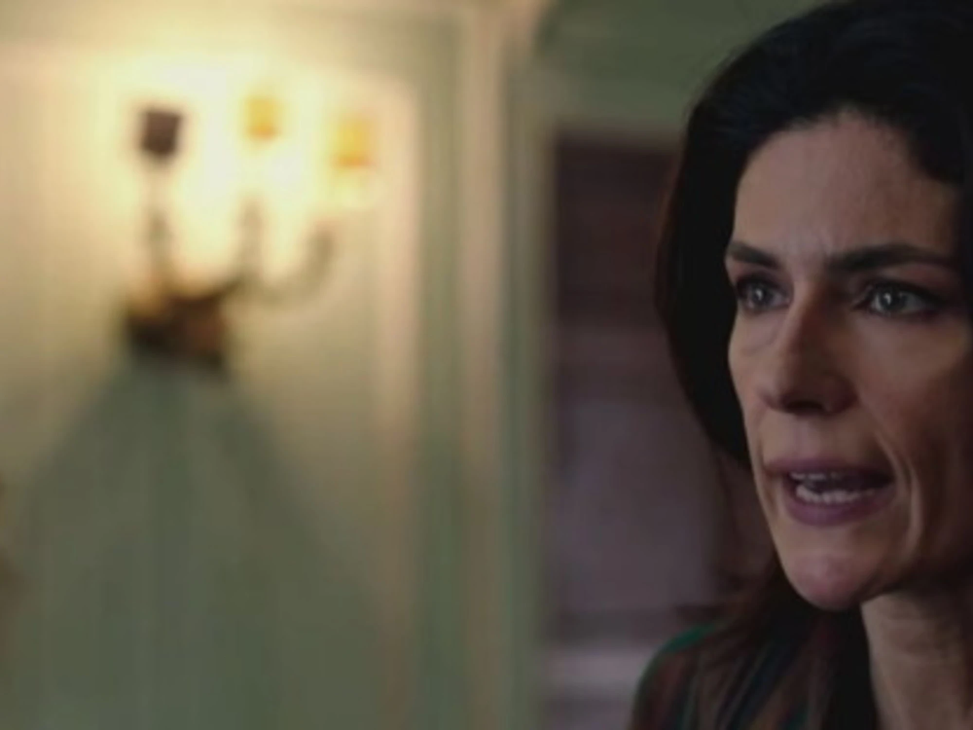 Mediaset stappa con "Una nuova vita": la fiction vola oltre i 3 milioni