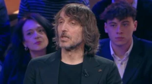 Dritto e rovescio, Giuseppe Cruciani contro Scurati: "Chi deve ringraziare"