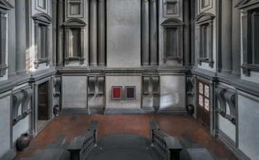 Il genio inquieto di silenzio e colore sulle orme di Michelangelo e Angelico